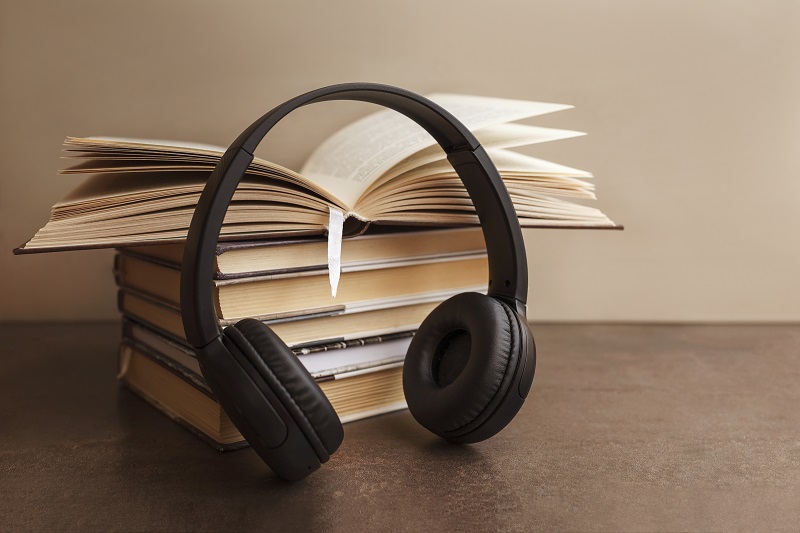 Why You Should Make the Switch to Audiobooks and eBooks